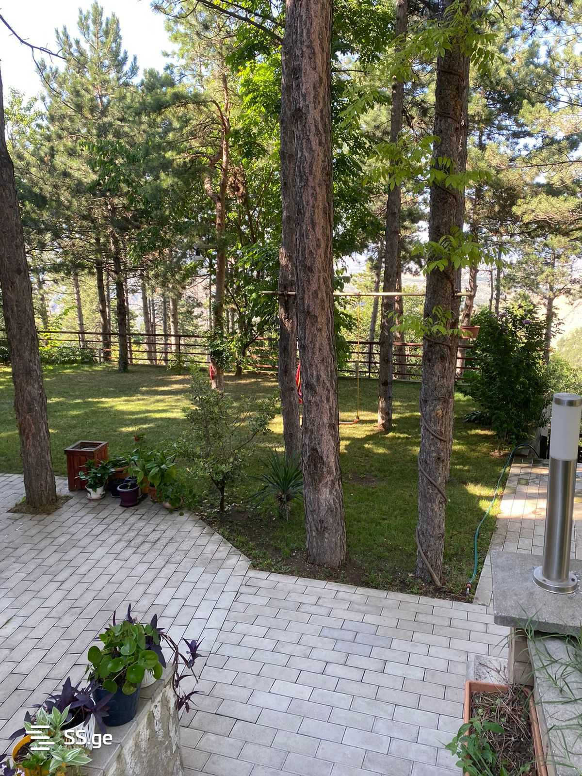 8 Room Private House For Sale view 12