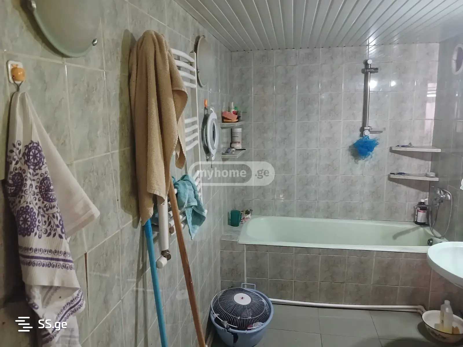 8 Room Private House For Sale view 7