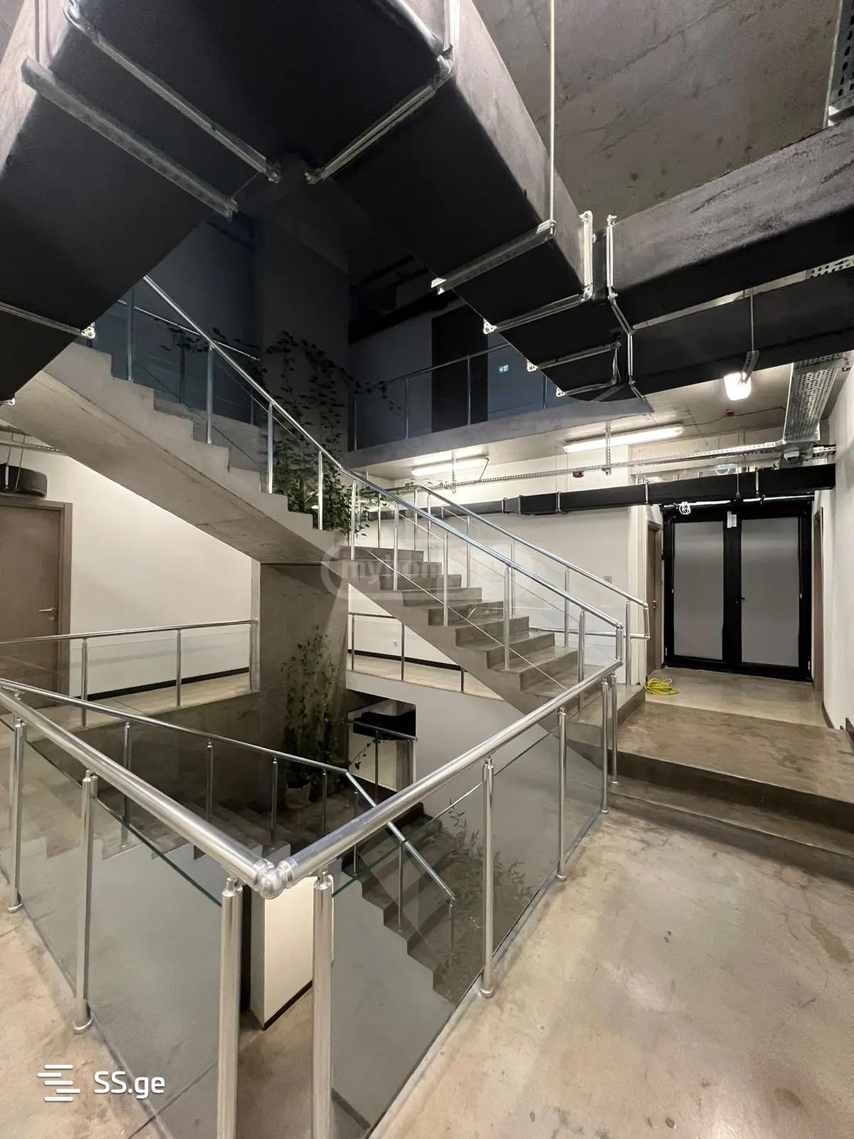 Commercial Space For Sale. Mukhiani, 1 of 4