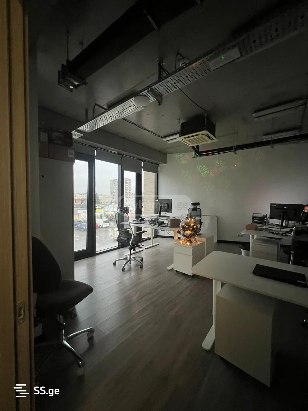 Commercial Space For Sale. Mukhiani, 2 of 4