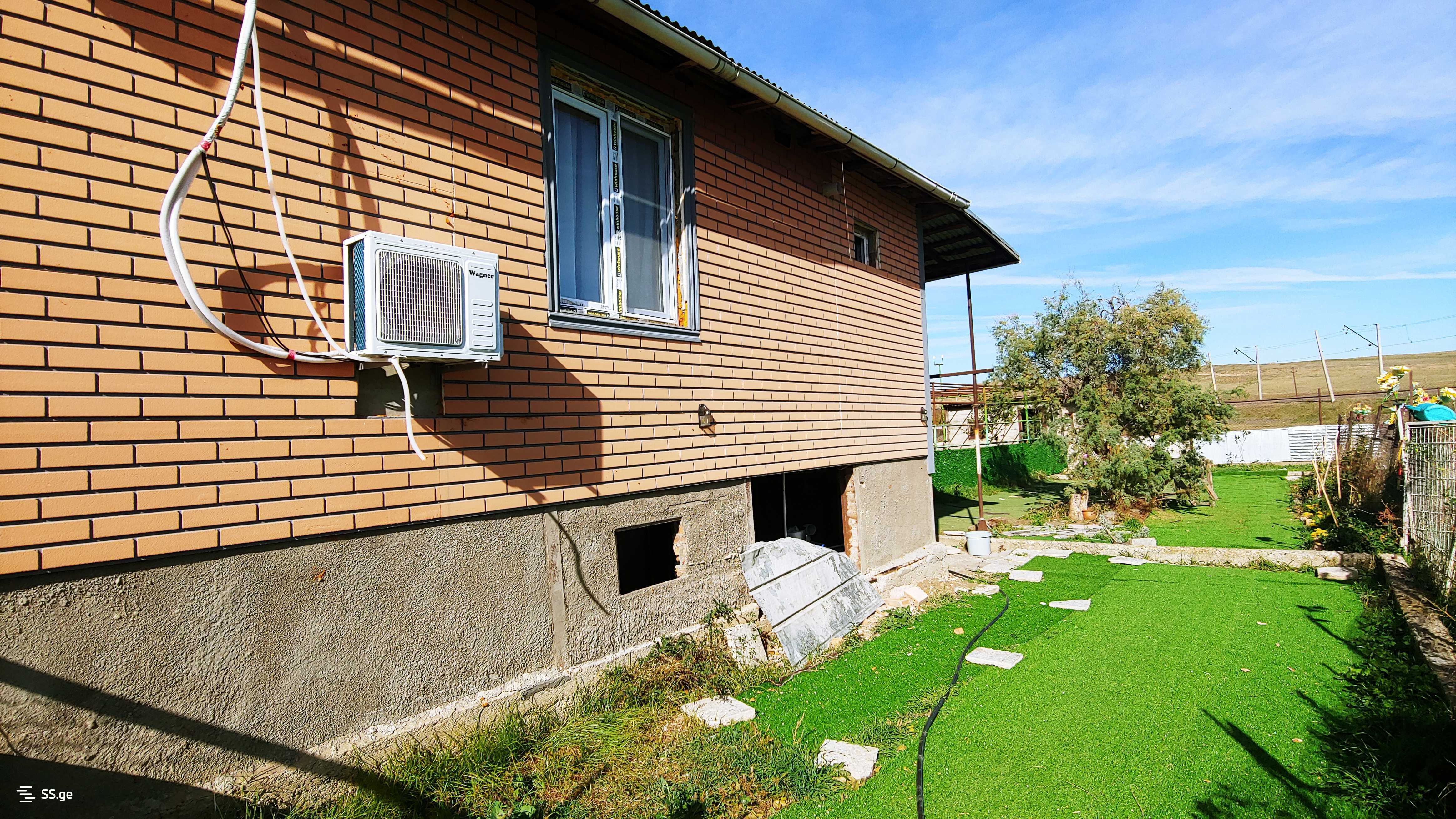 ქირავდება დღიურად 3 ოთახიანი კერძო სახლი კუმისში - სურათი #9