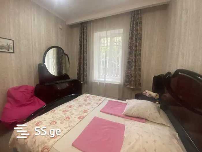 https://static.ss.ge/20251031/3_721161ba-52c1-43d3-9220-59e2f3cf9f26_Thumb.jpg