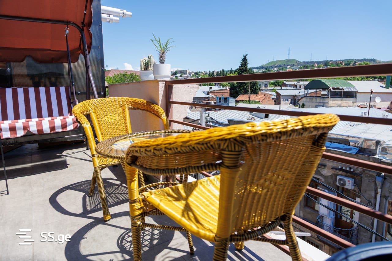 2 Room Flat Daily Rent. Chugureti view 7