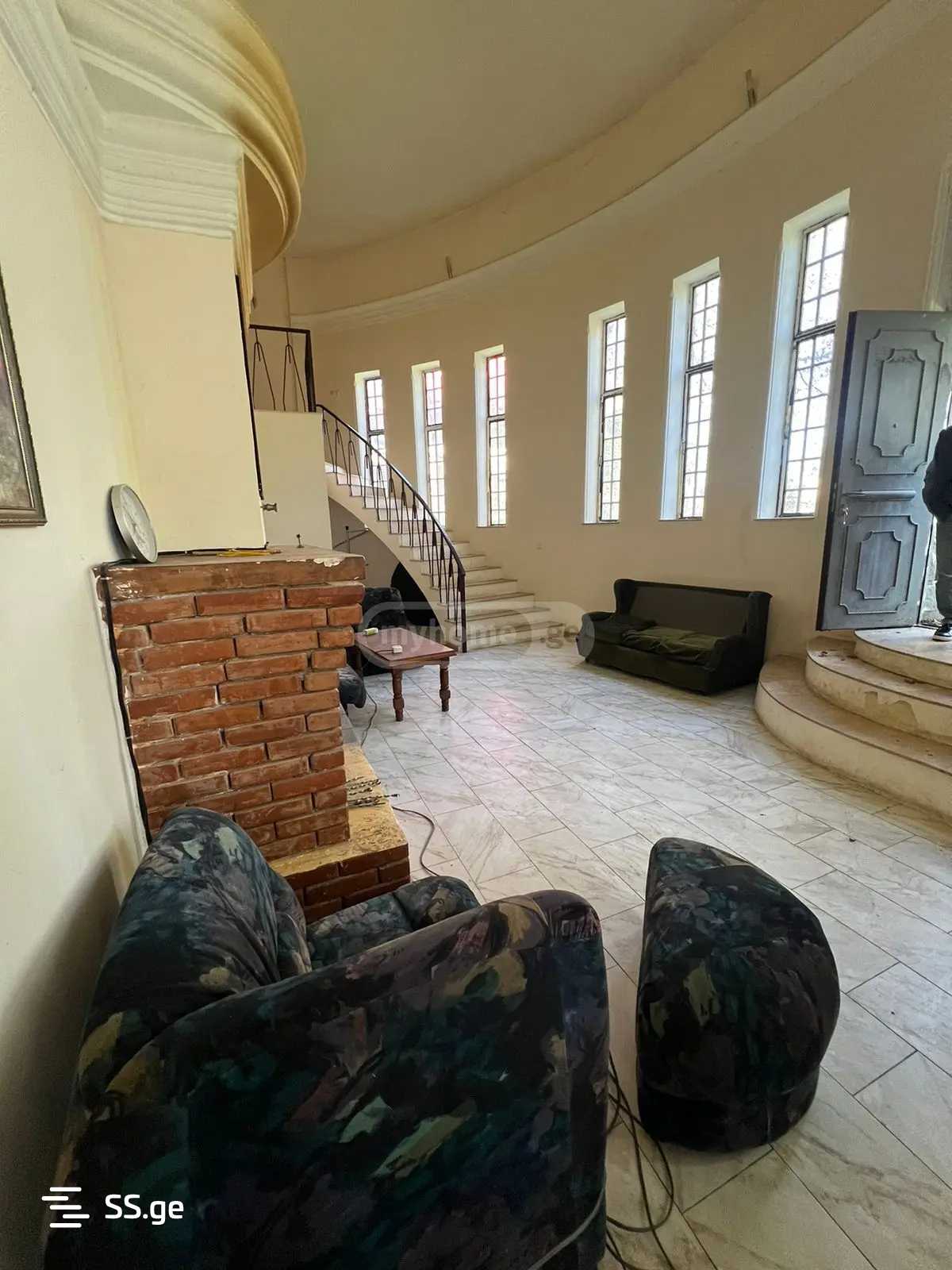 10 Room Summer Cottage For Sale view 4