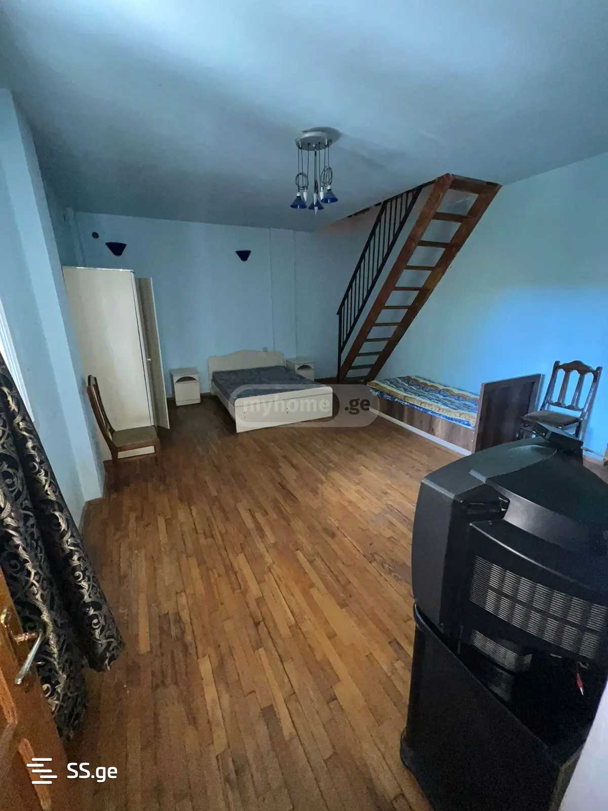 10 Room Summer Cottage For Sale view 7