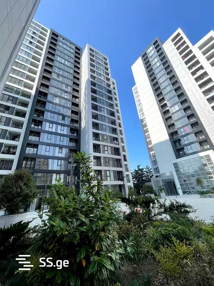 2 Room Flat Daily Rent. Digomi view 7