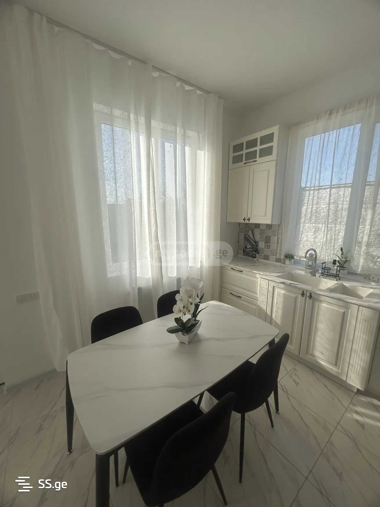 7 Room Private House For Rent. Varketili, 1 of 4