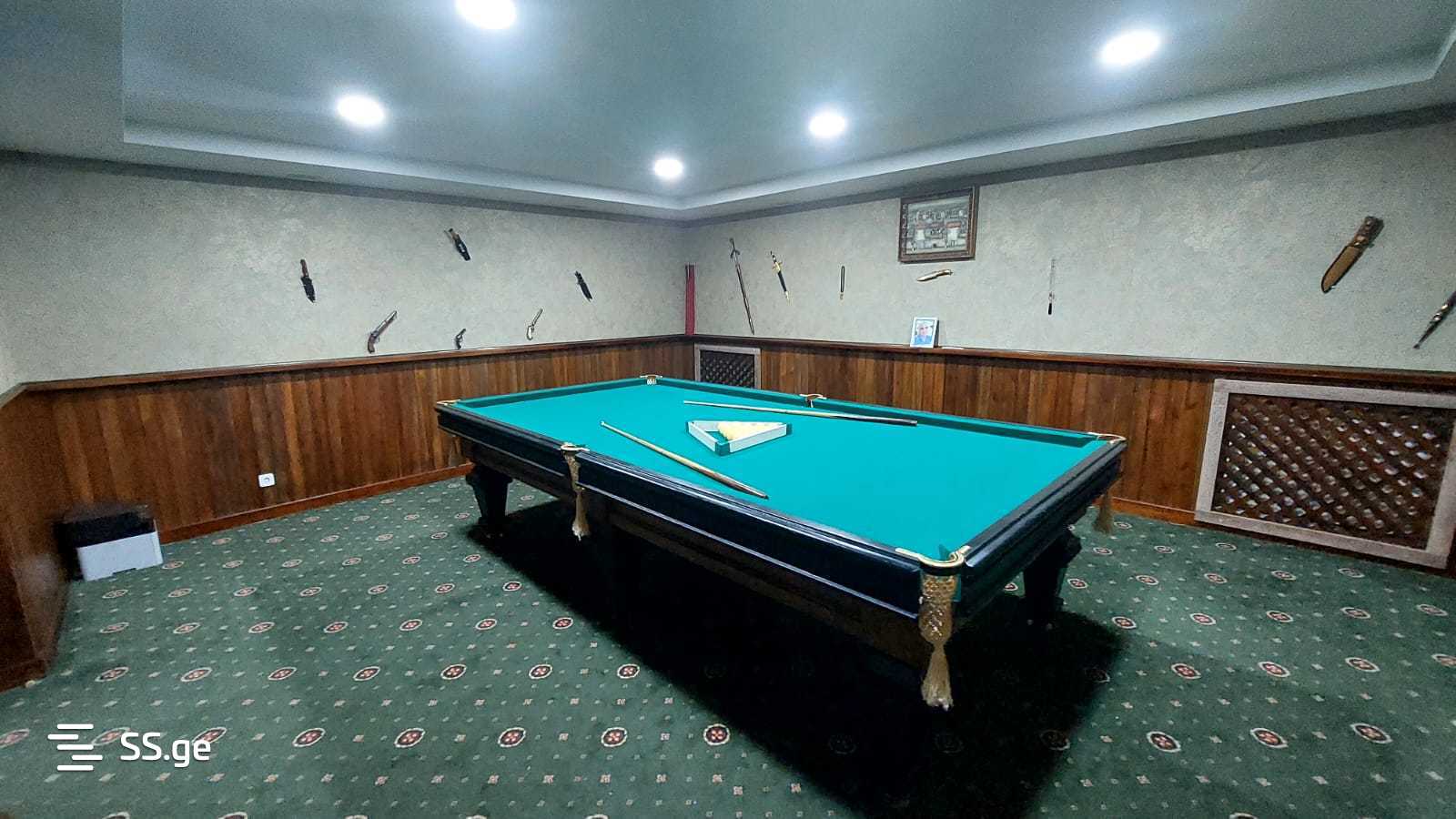 10 Room Hotel For Sale view 7