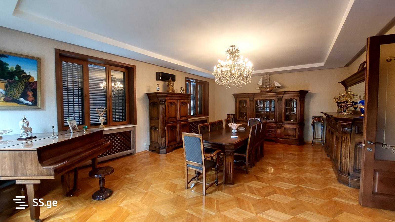 10 Room Hotel For Sale view 6