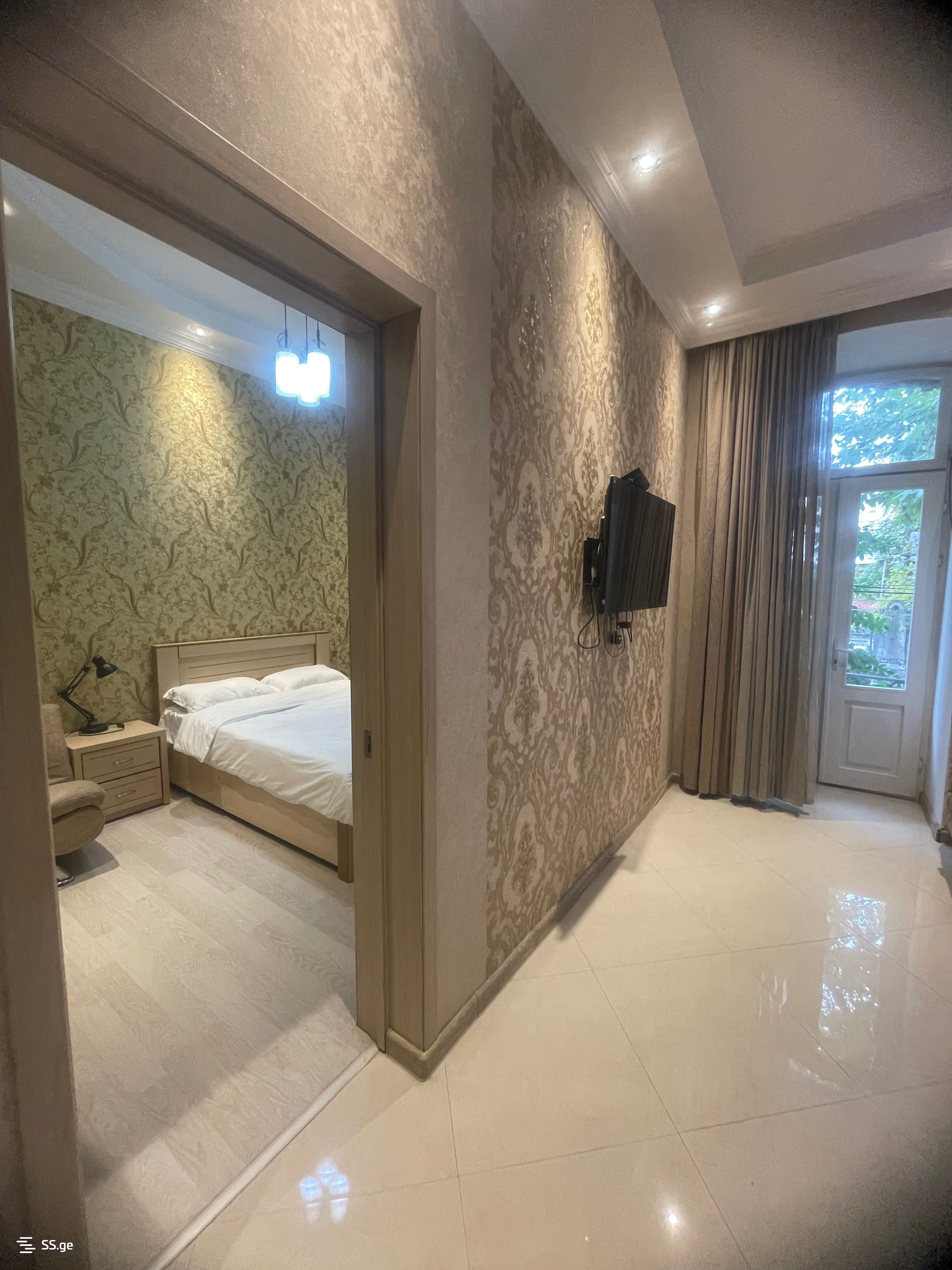 1 Room Flat Daily Rent. Sololaki view 7