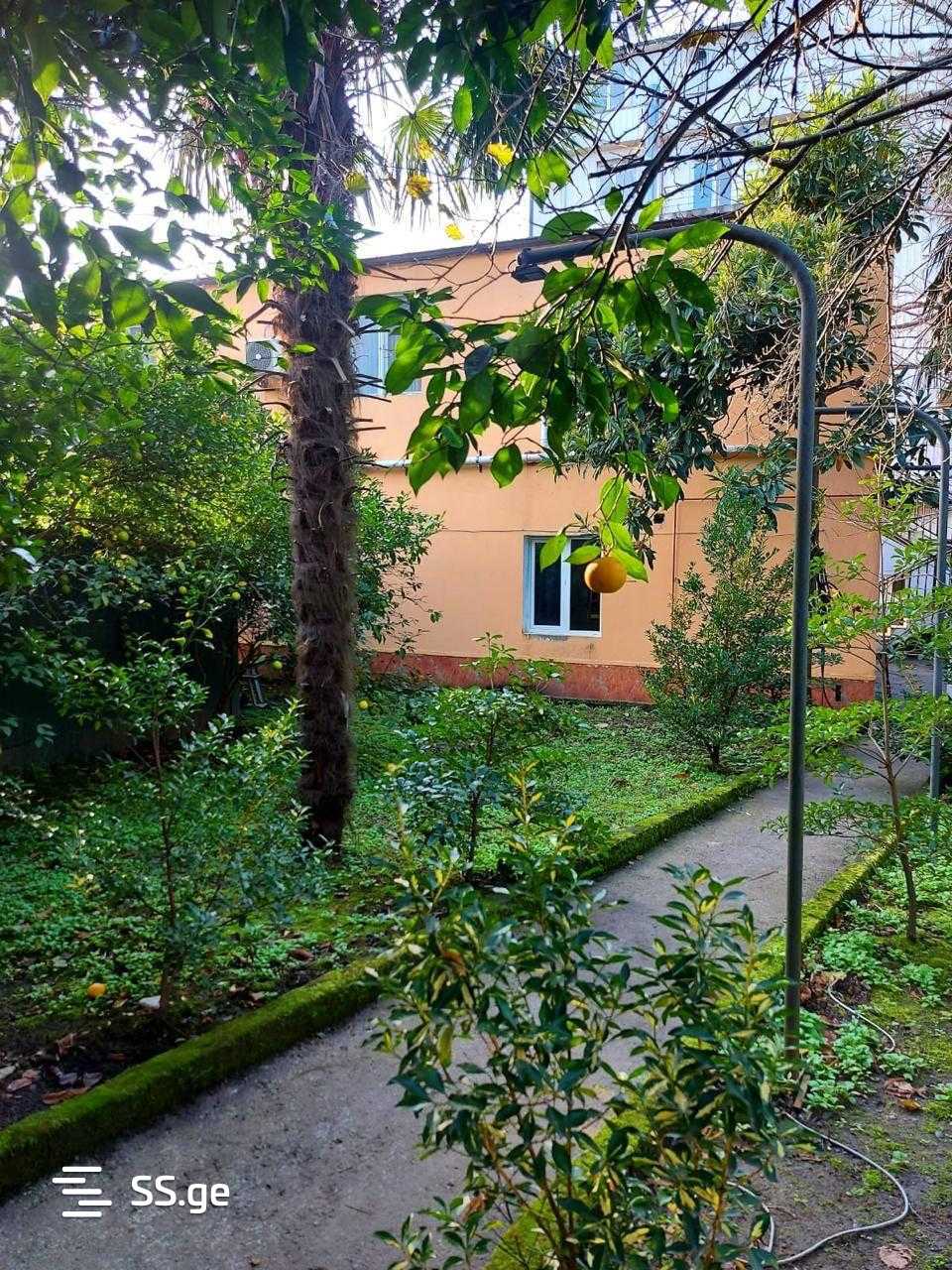 9 Room Private House For Sale view 1