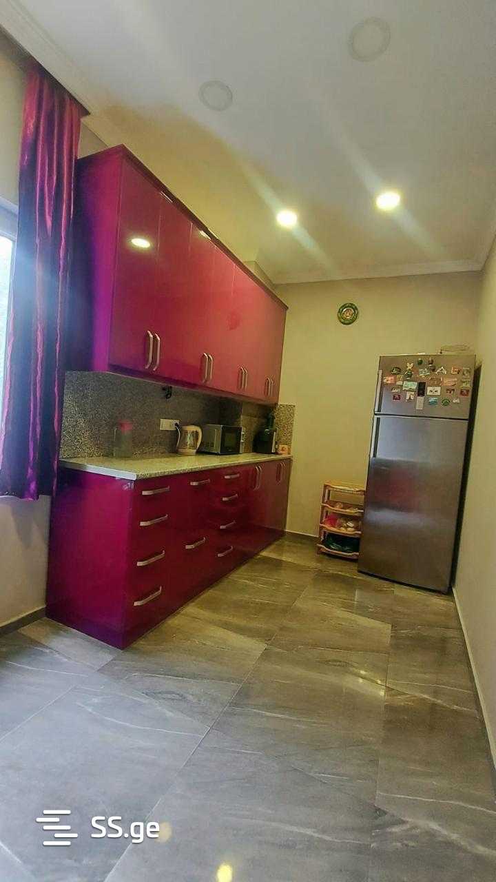 9 Room Private House For Sale view 7