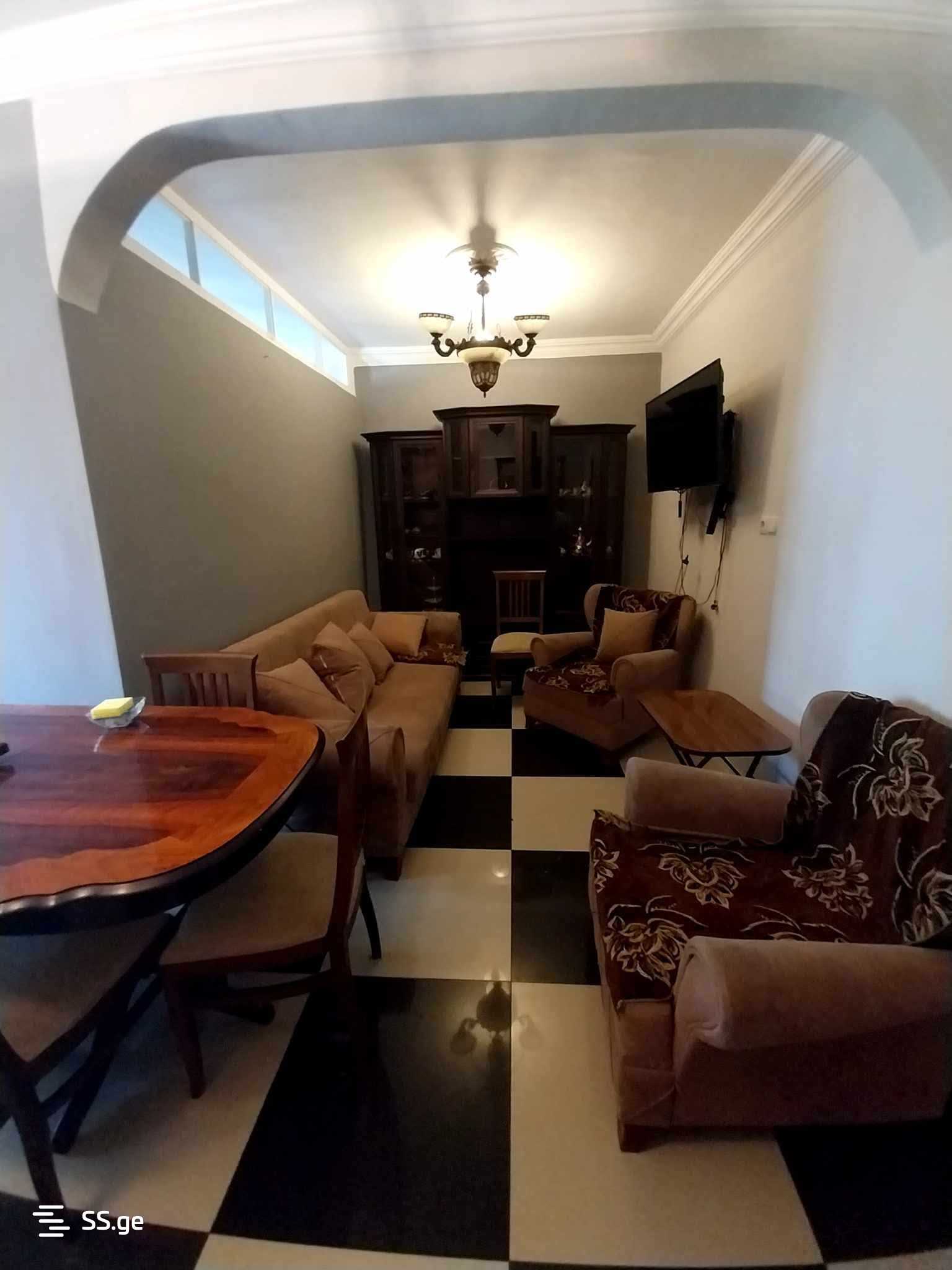 2 Room Flat For Rent. Makhindjauri view 8