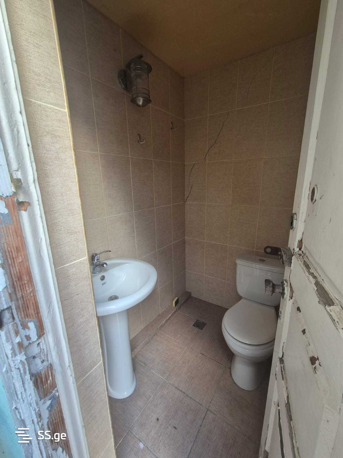 Commercial Space For Sale. Chugureti view 12
