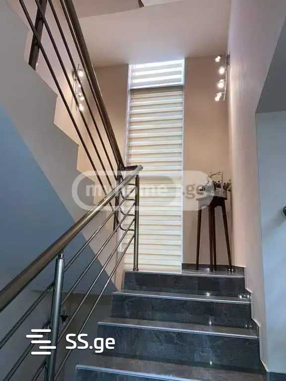 10 Room Private House For Rent. Chugureti view 2