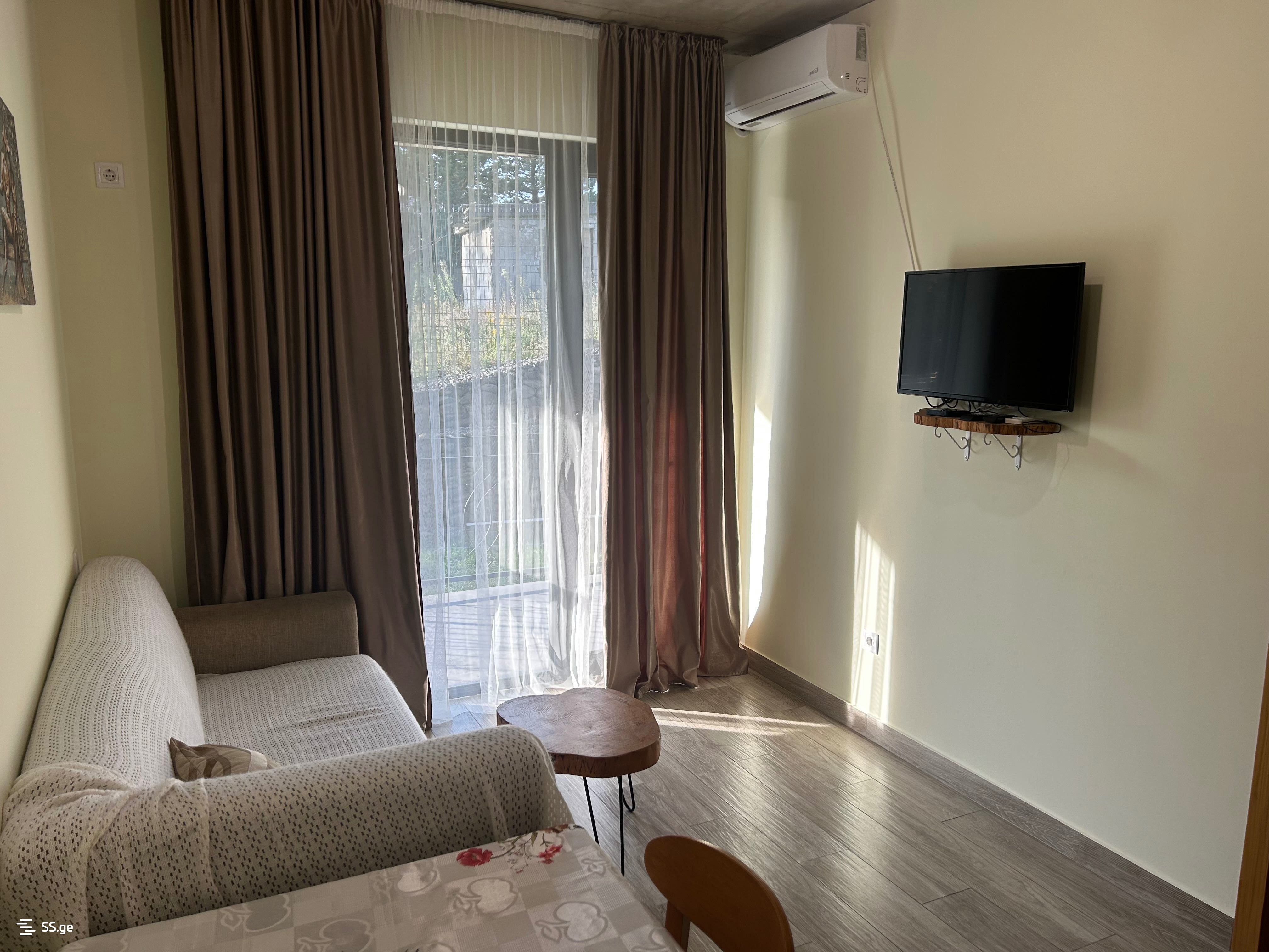3 Room Flat Daily Rent. Kutaisi view 1