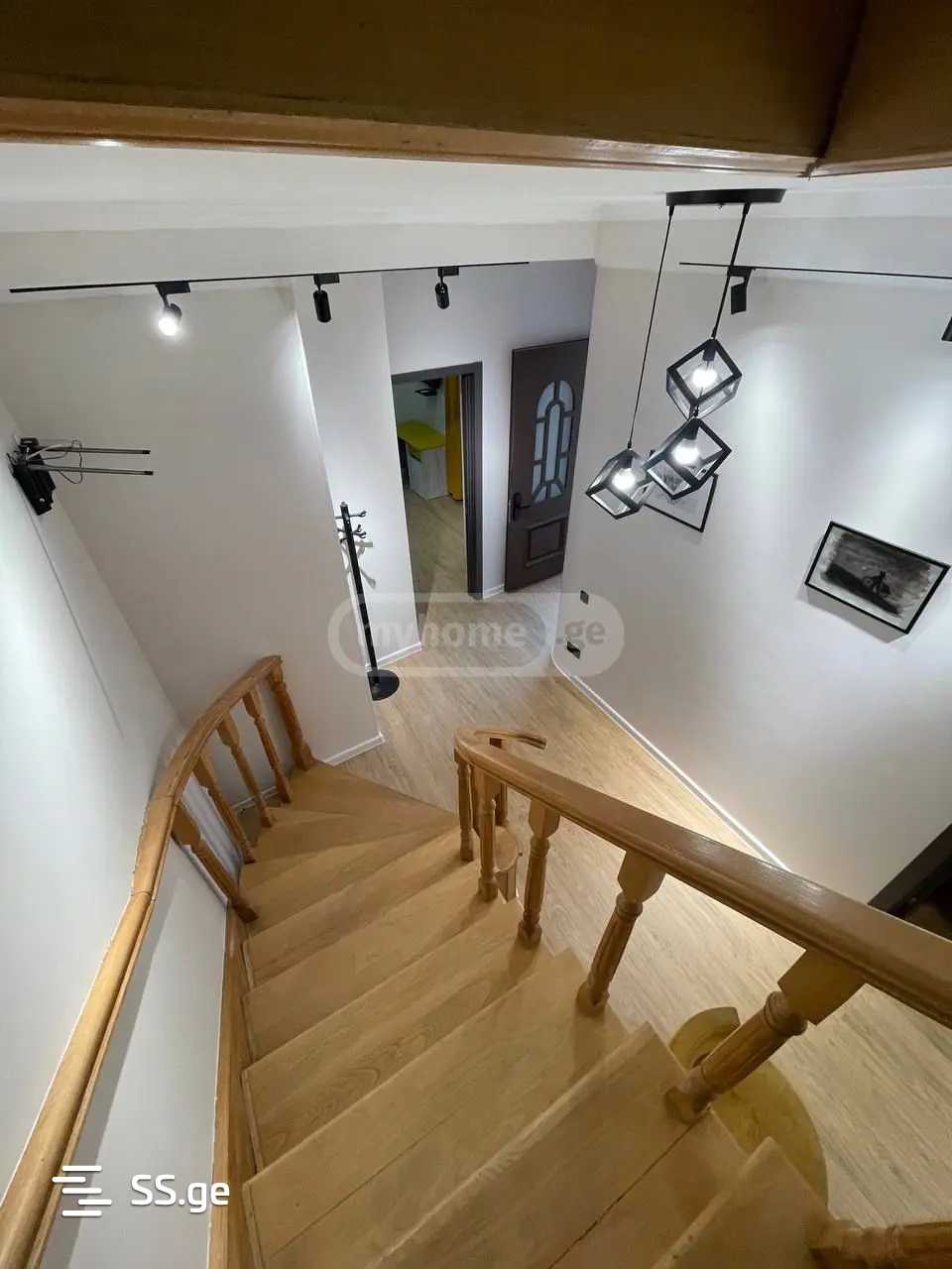 8 Room Hotel For Rent. Isani, 7 of 12