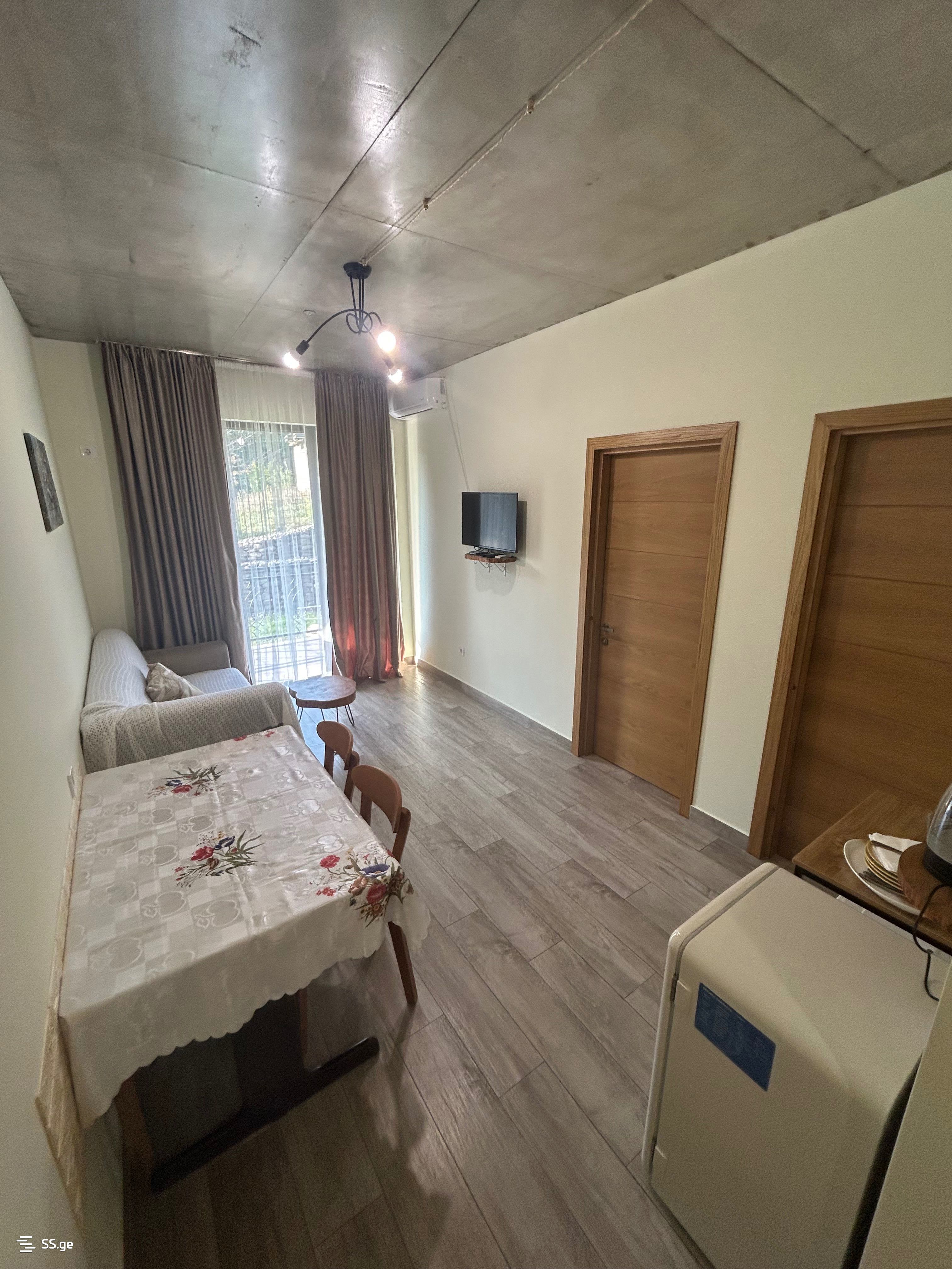 3 Room Flat Daily Rent. Kutaisi view 3