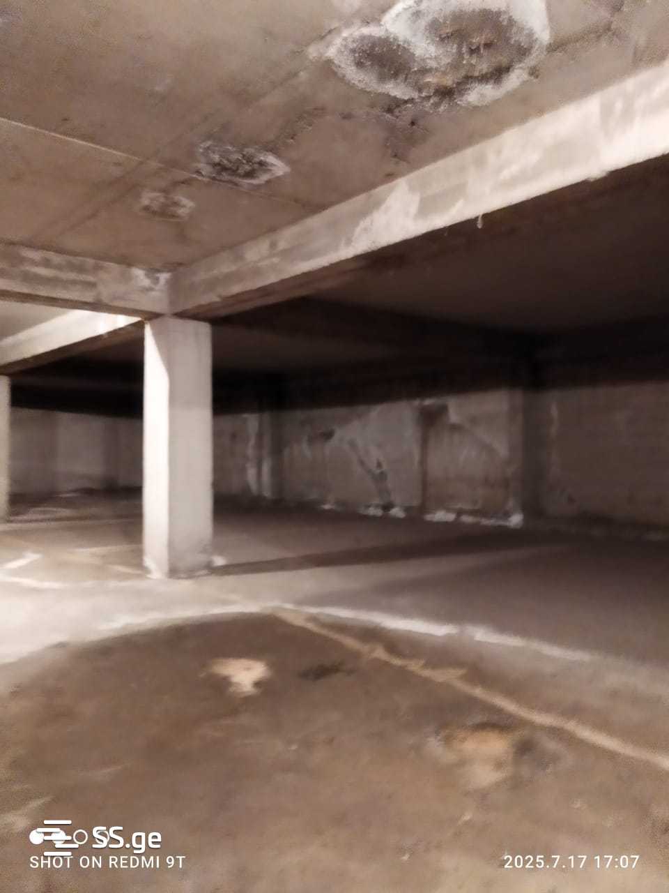 Commercial Space For Sale. Isani, 2 of 4