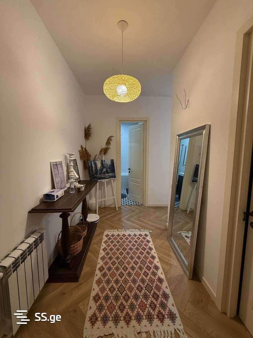 2 room Flat For Rent. Vake - Fler