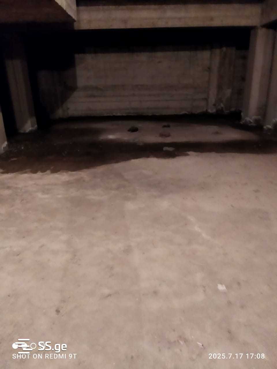 Commercial Space For Sale. Isani, 3 of 4