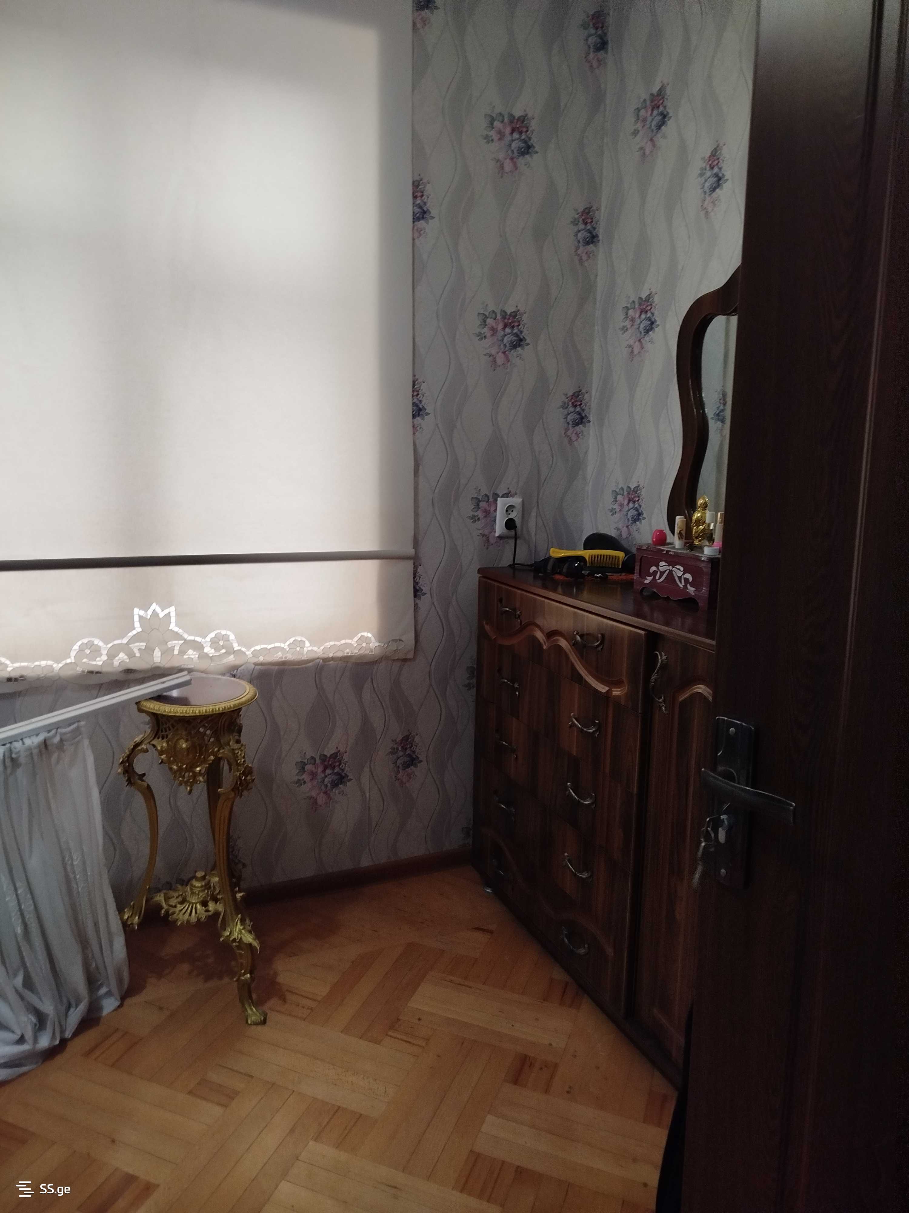 4 Room Flat For Sale view 5