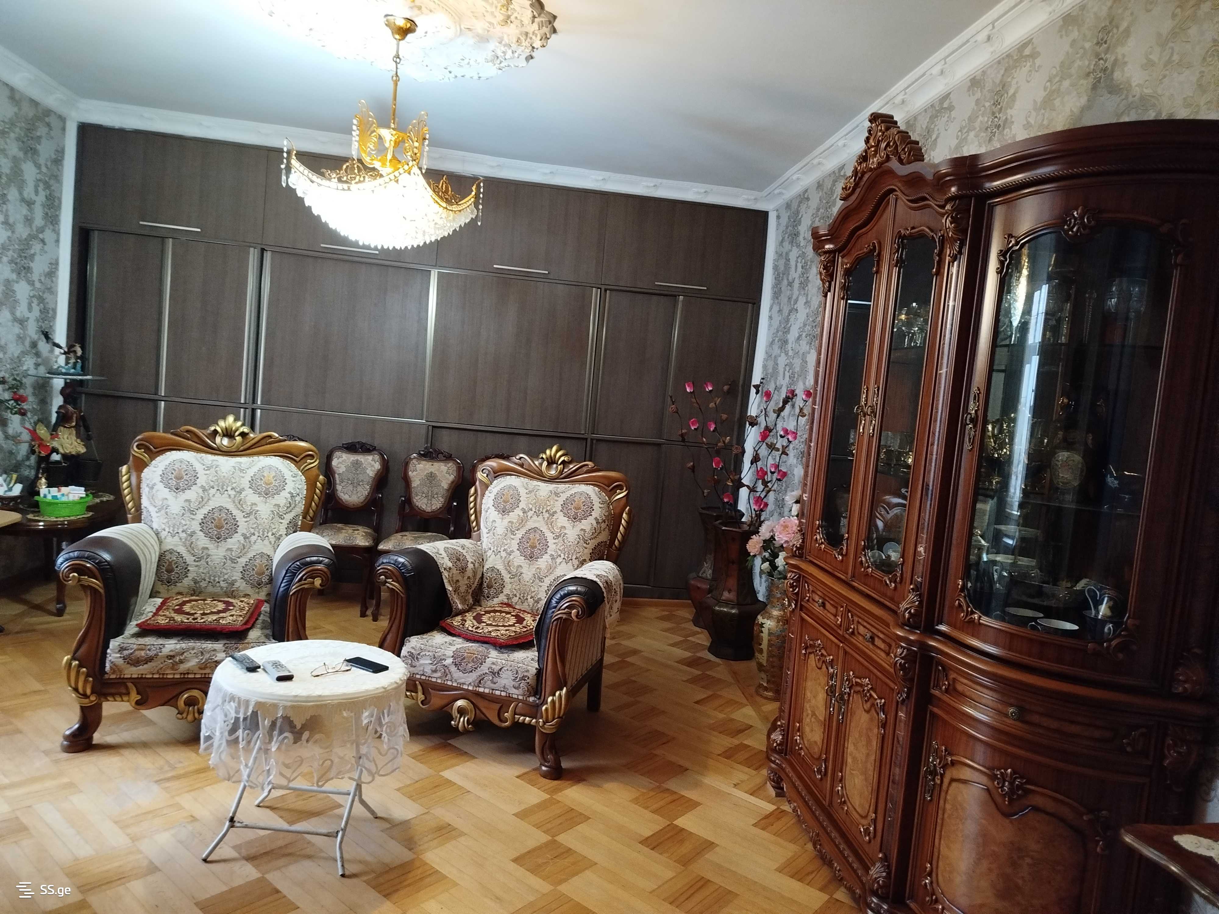 4 Room Flat For Sale view 1