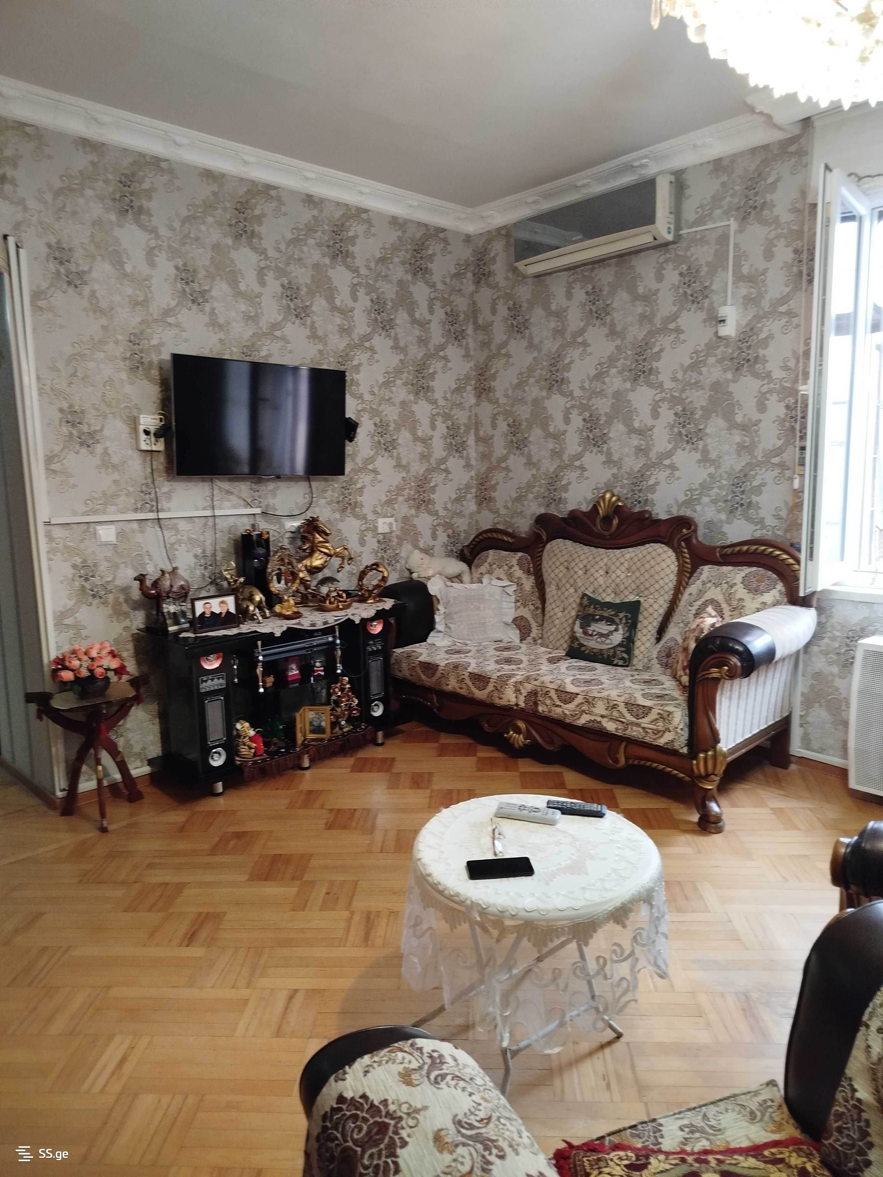 4 Room Flat For Sale view 2