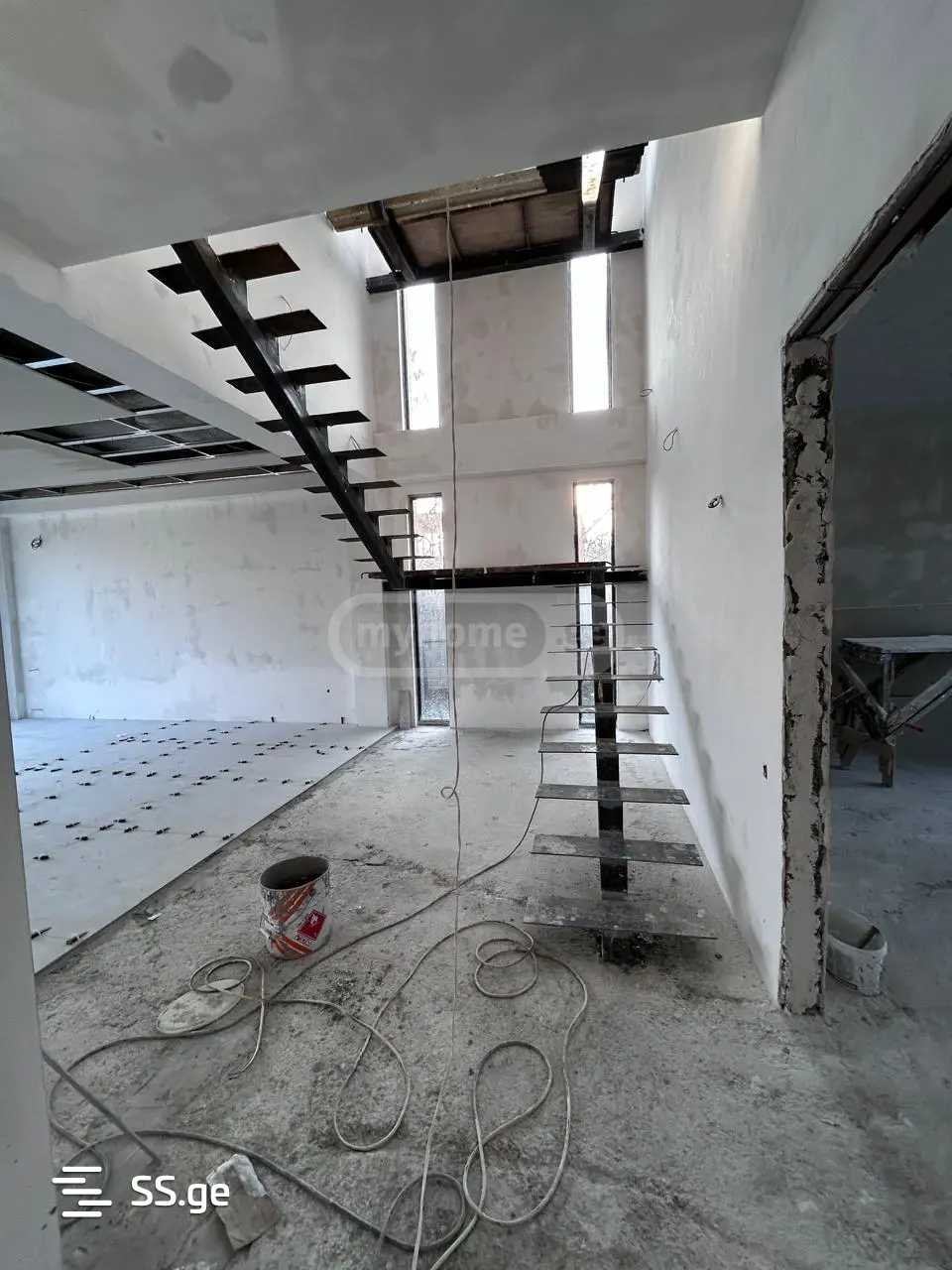 7 Room Private House For Sale view 15