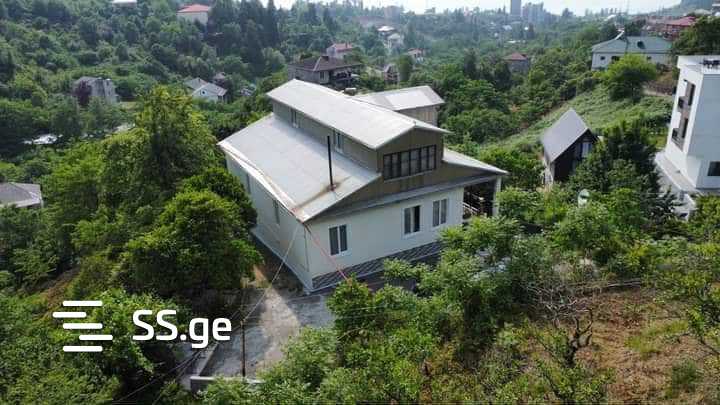 6 Room Private House For Sale view 1