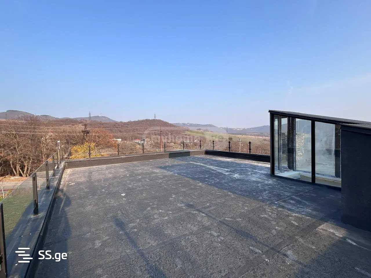 7 Room Private House For Sale view 11