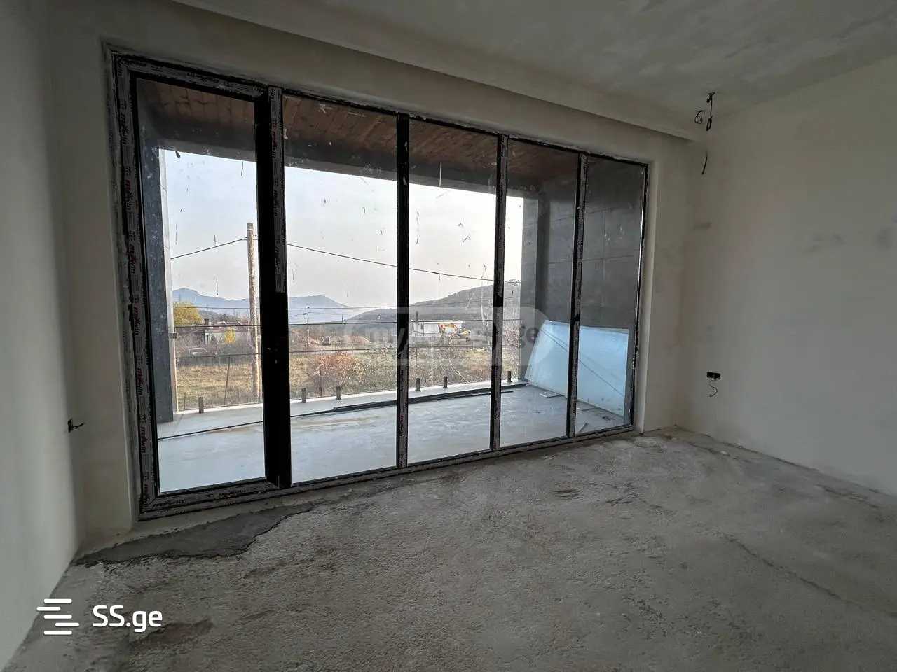 7 Room Private House For Sale view 13