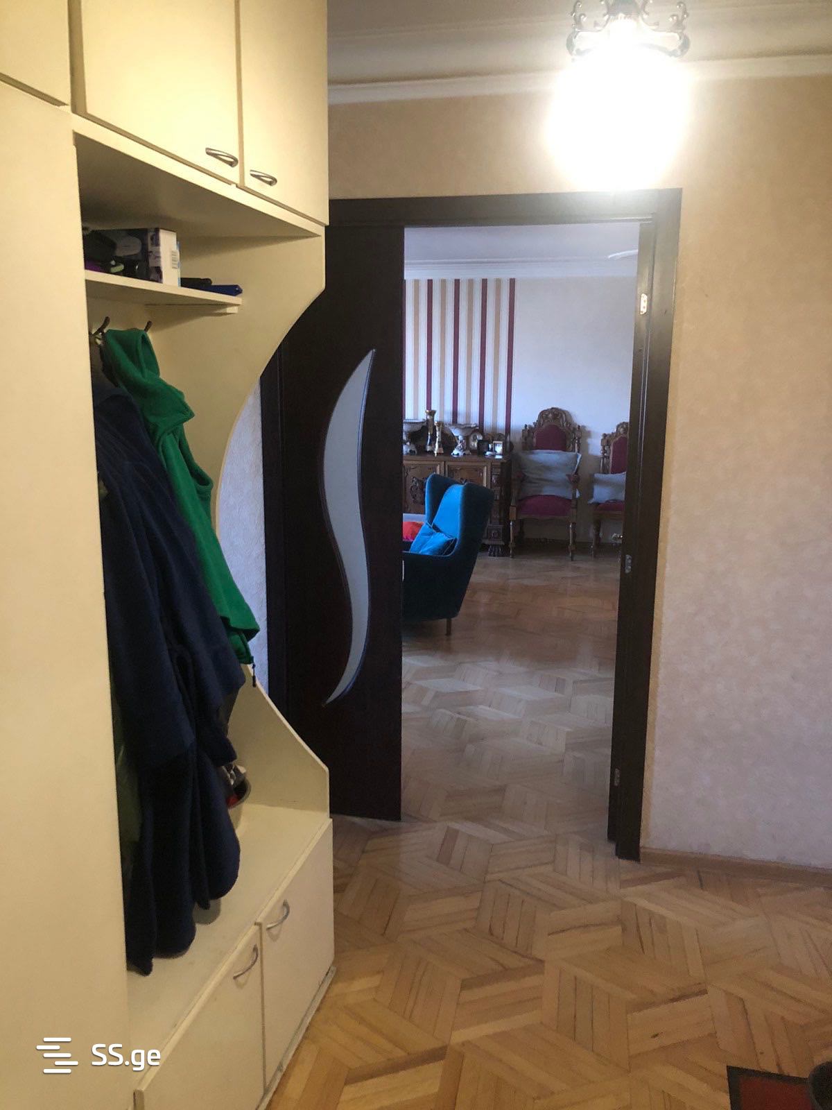 5 Room Flat For Sale, 2 of 4