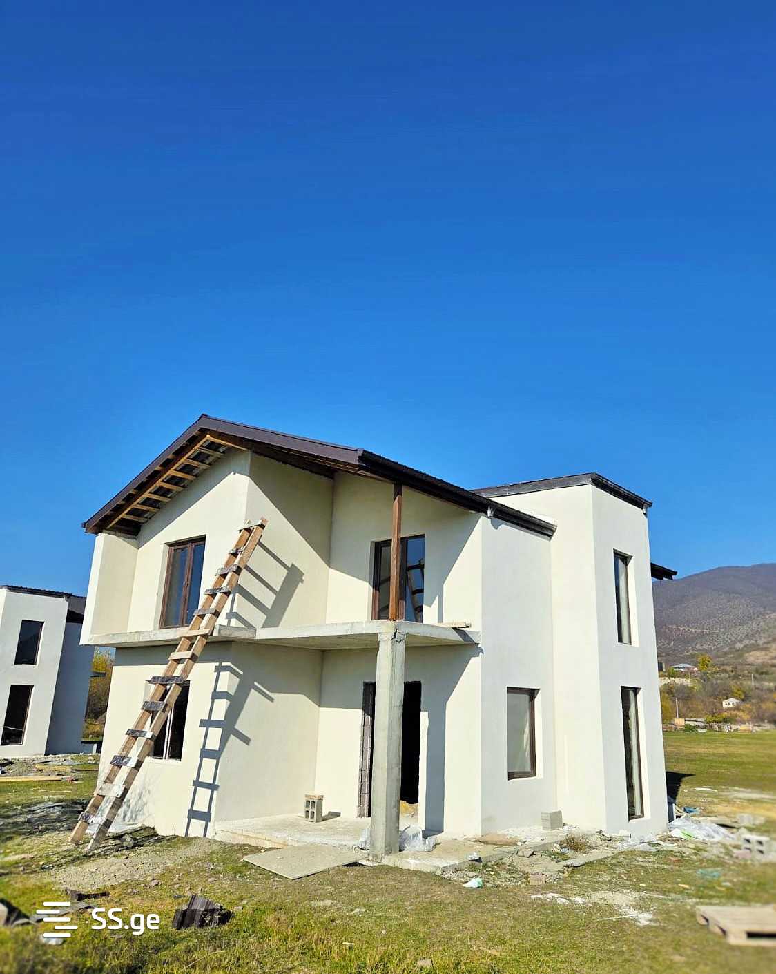5 Room Private House For Sale view 4