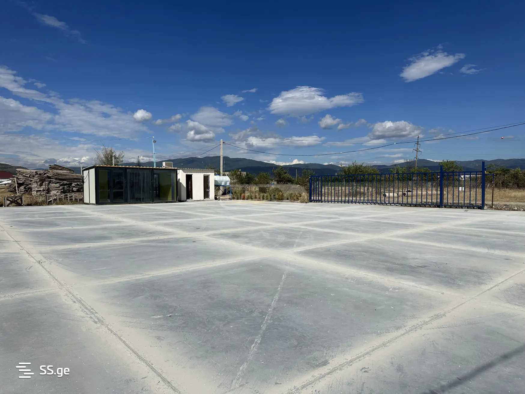 Store-Industrial Property For Rent. Natakhtari view 3