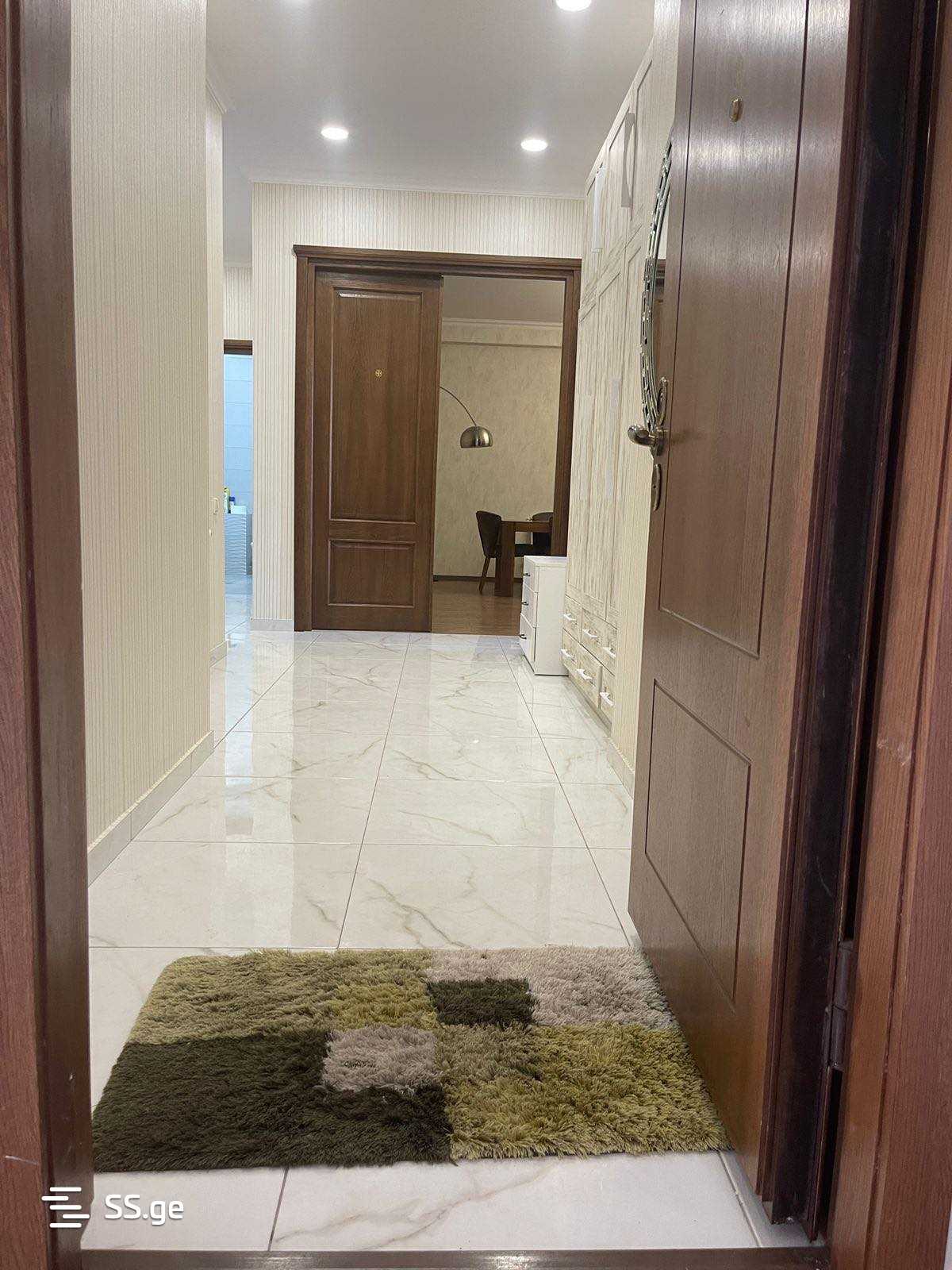3 room Flat For Rent. Saburtalo - Aanzicht 2