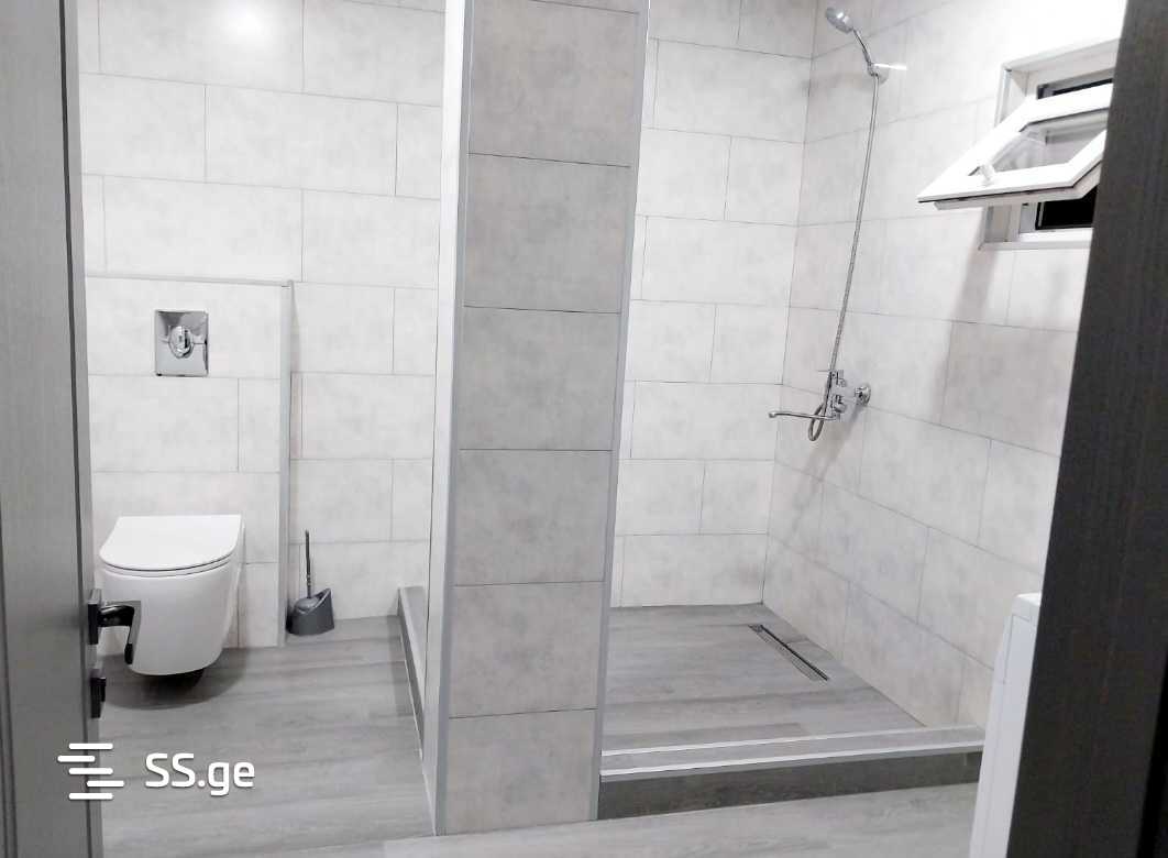 2 Room Flat Daily Rent. Digomi view 6