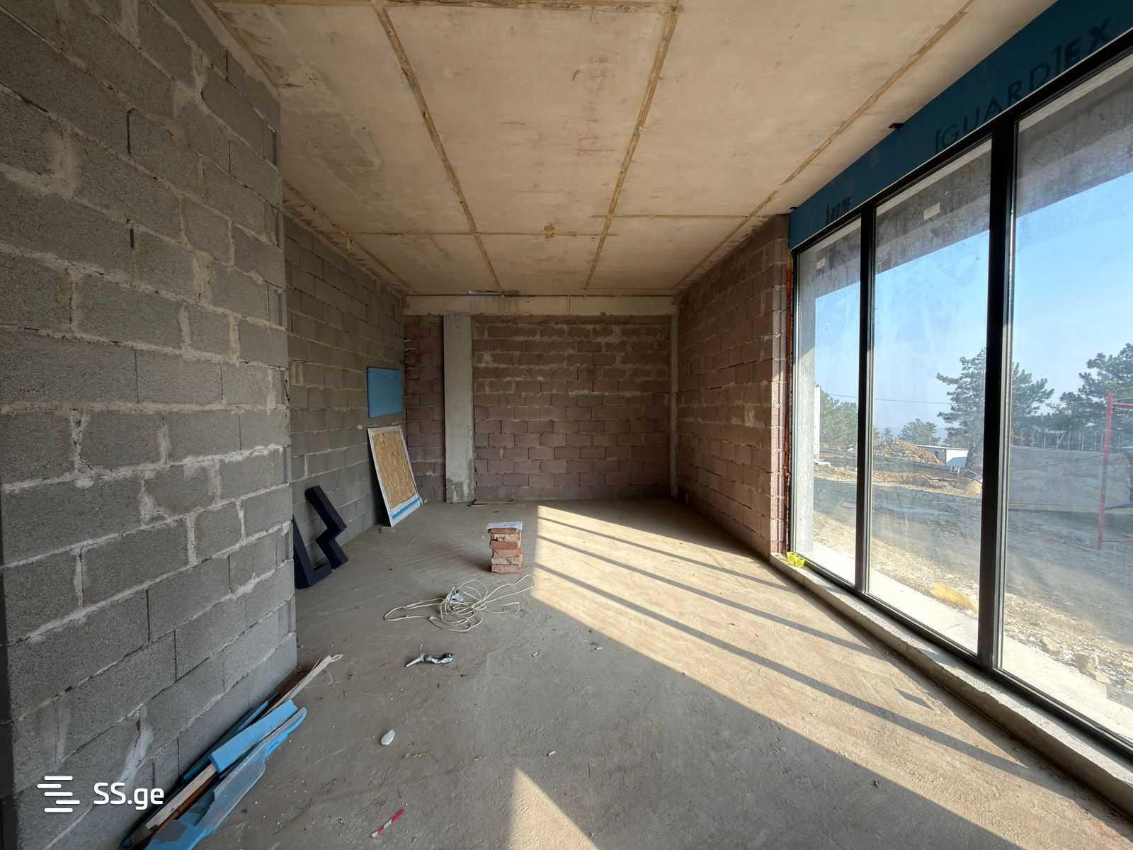 6 Room Private House For Sale view 9