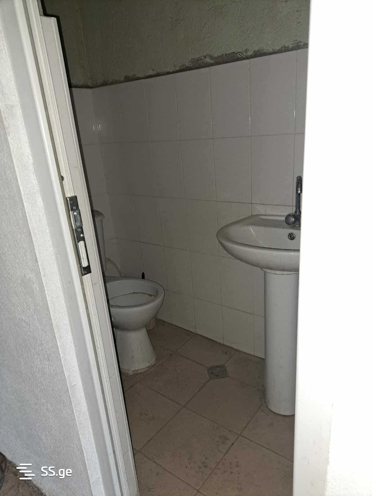 Commercial Space For Rent. Kutaisi view 8