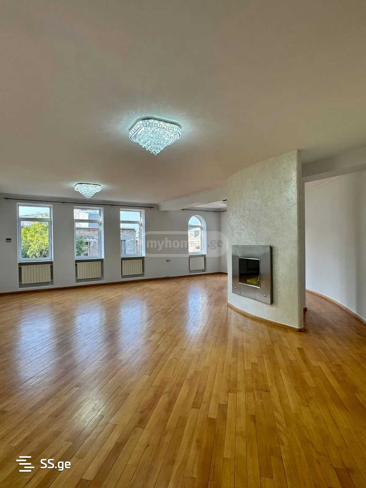 Commercial Space For Rent. Mtatsminda, 1 of 12