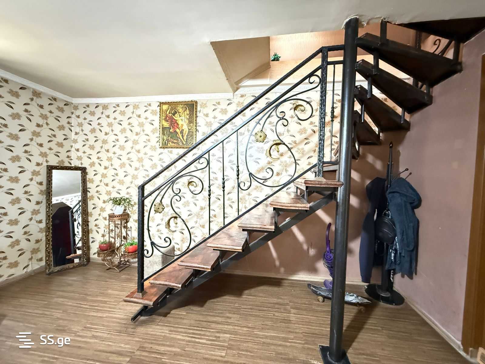 Продажа 5-комната Частный дом view 1