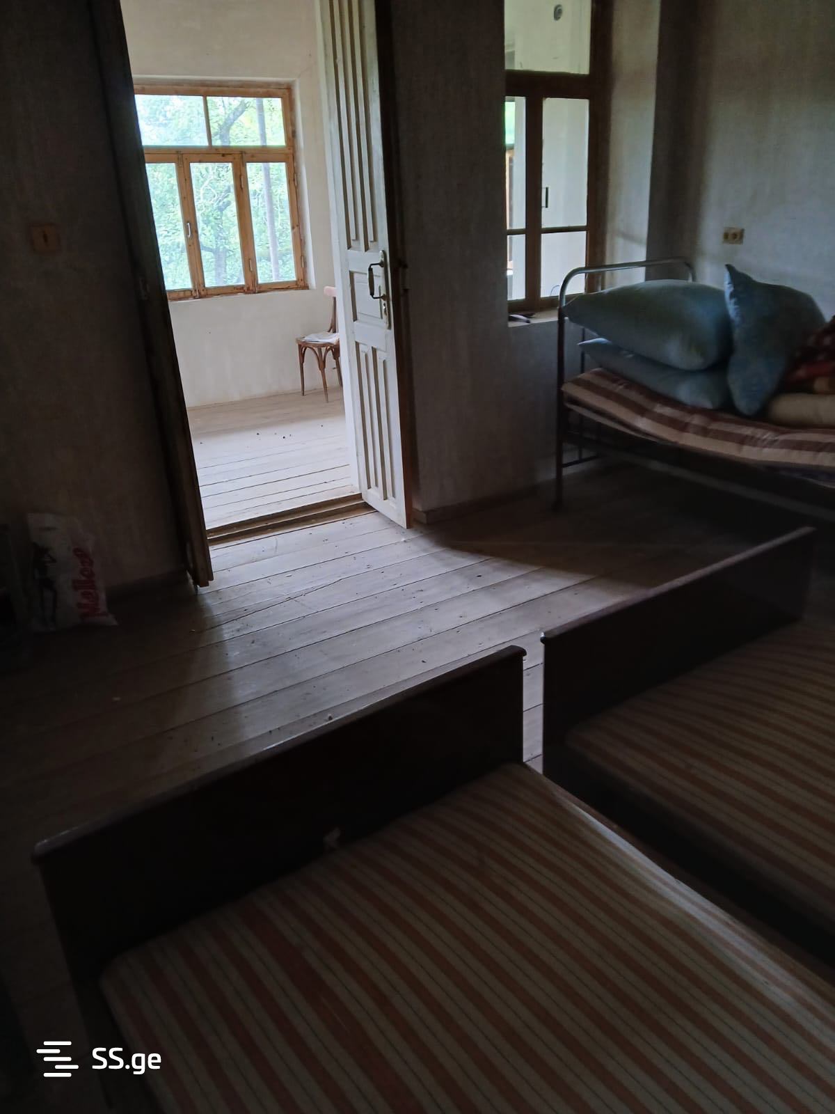 8 Room Private House For Sale view 9