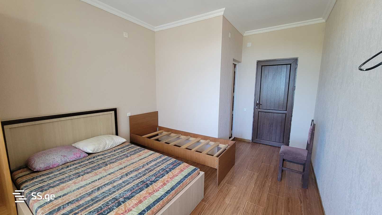 8 Room Hotel For Sale view 4