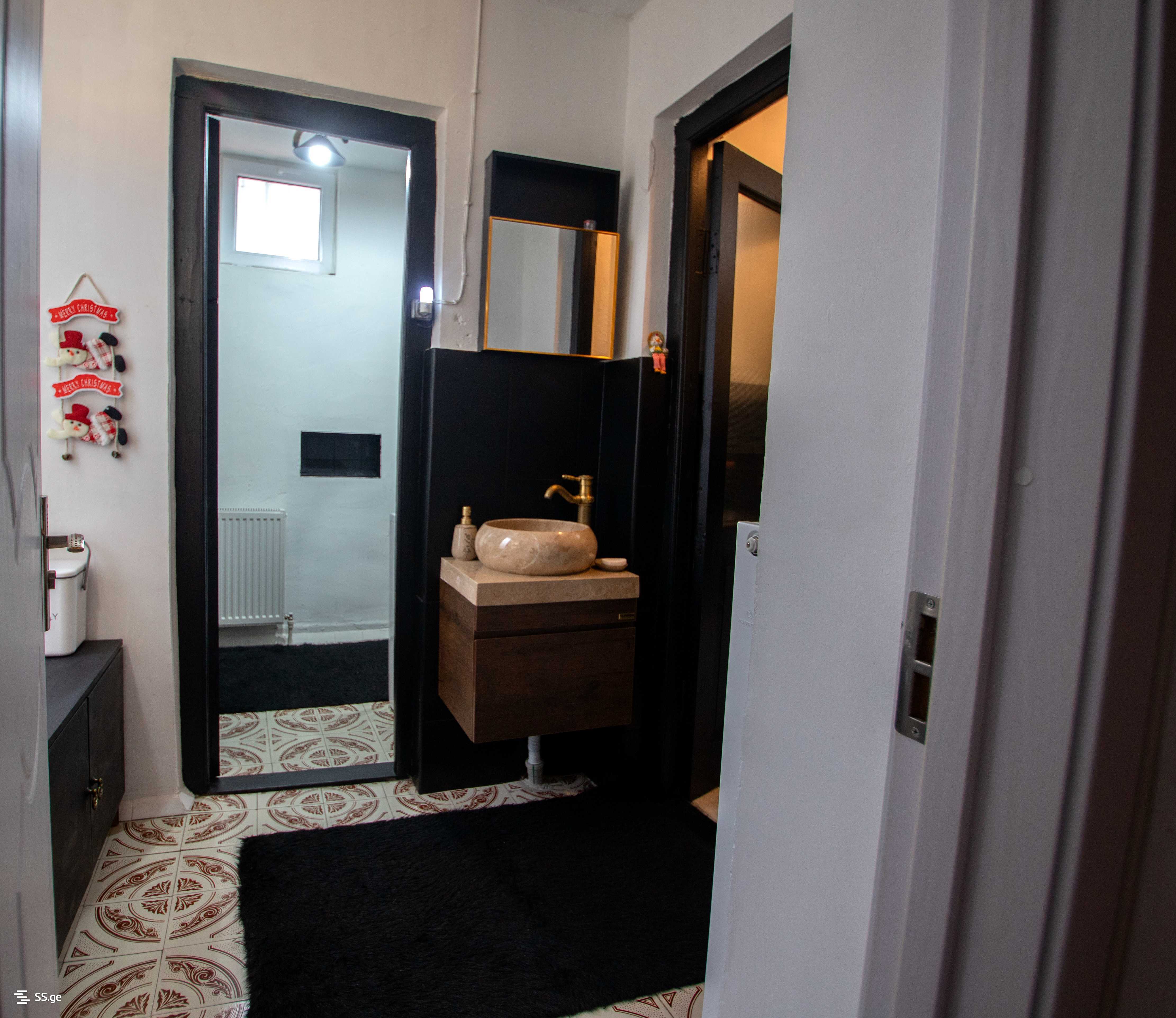 7 Room Private House For Sale view 4