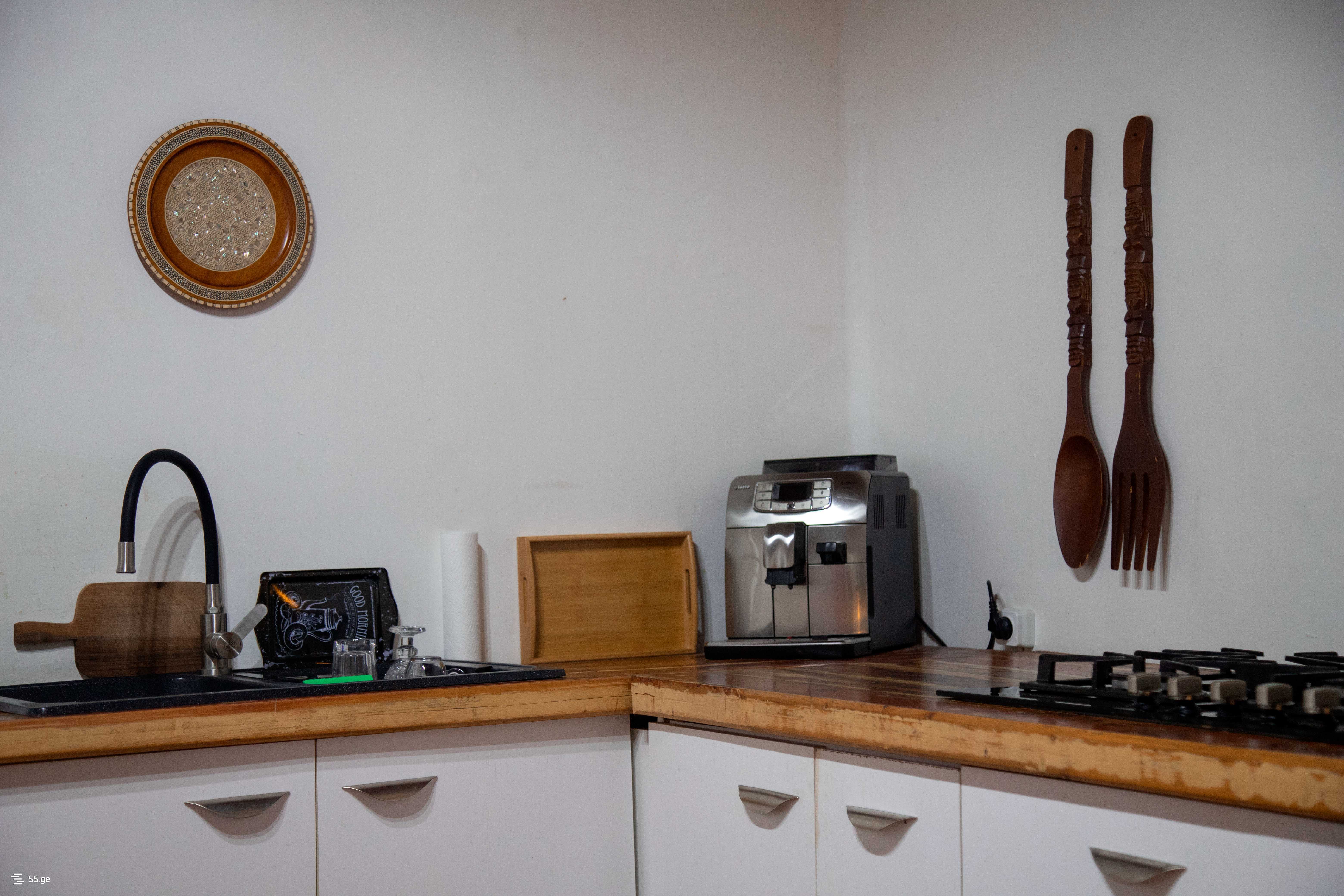 7 Room Private House For Sale