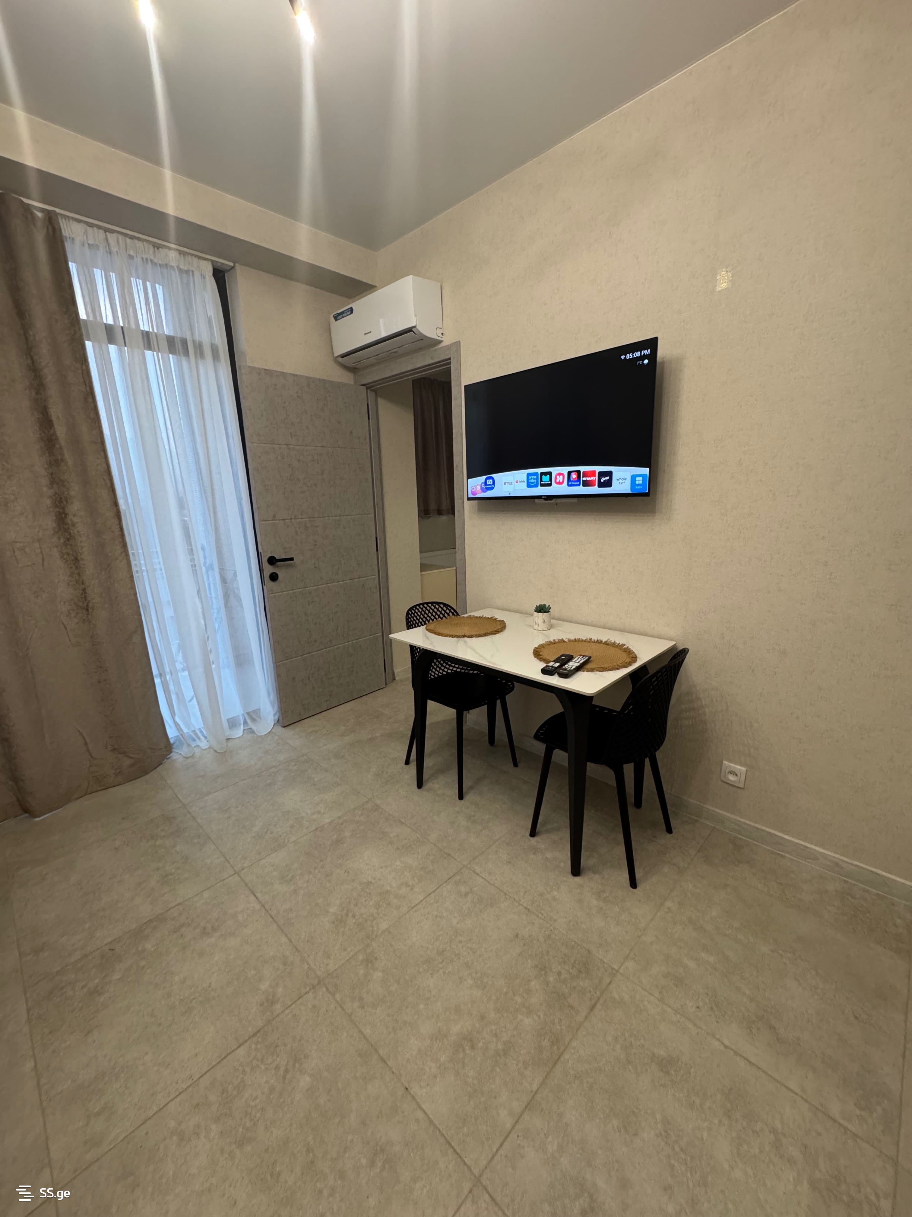 2 Room Flat Daily Rent. Rustavi view 5