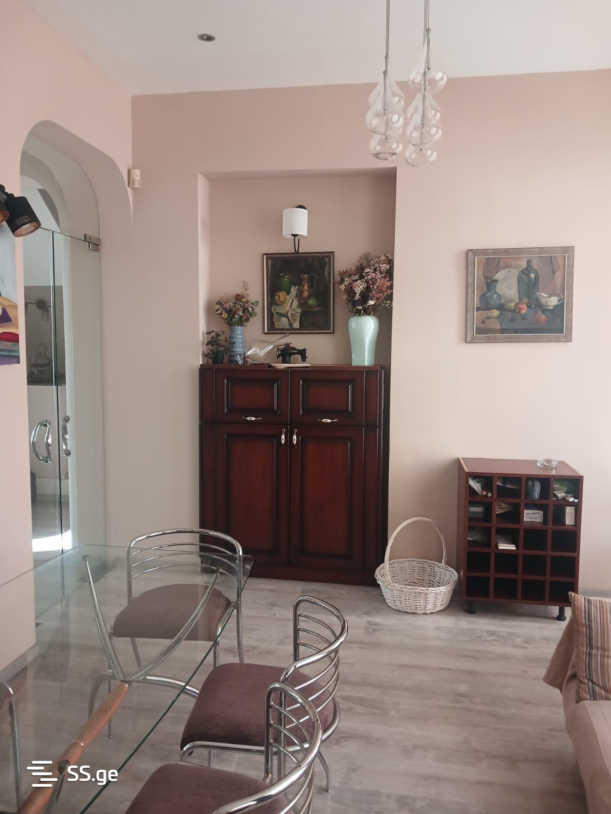 11 Room Private House For Sale view 2