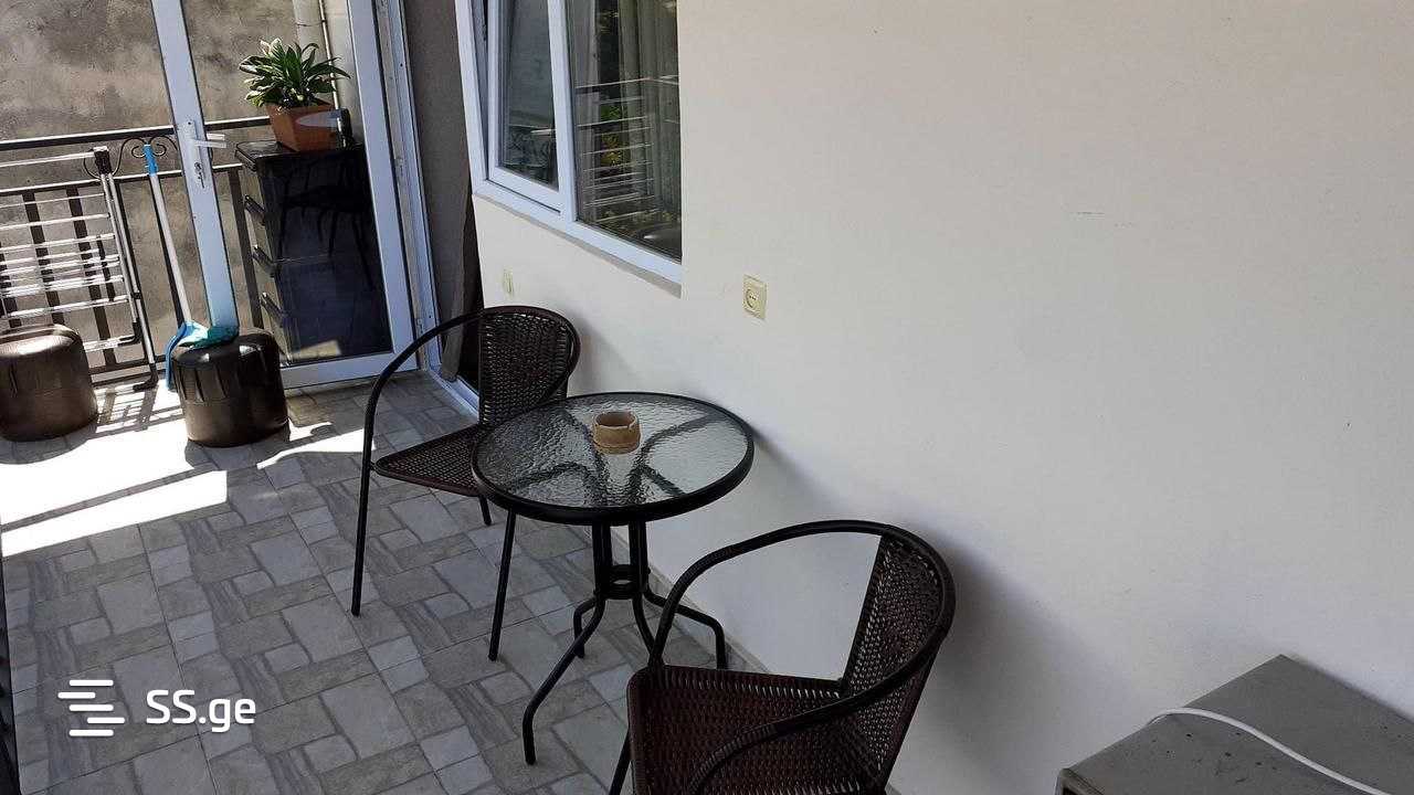 3 Room Flat For Sale view 3