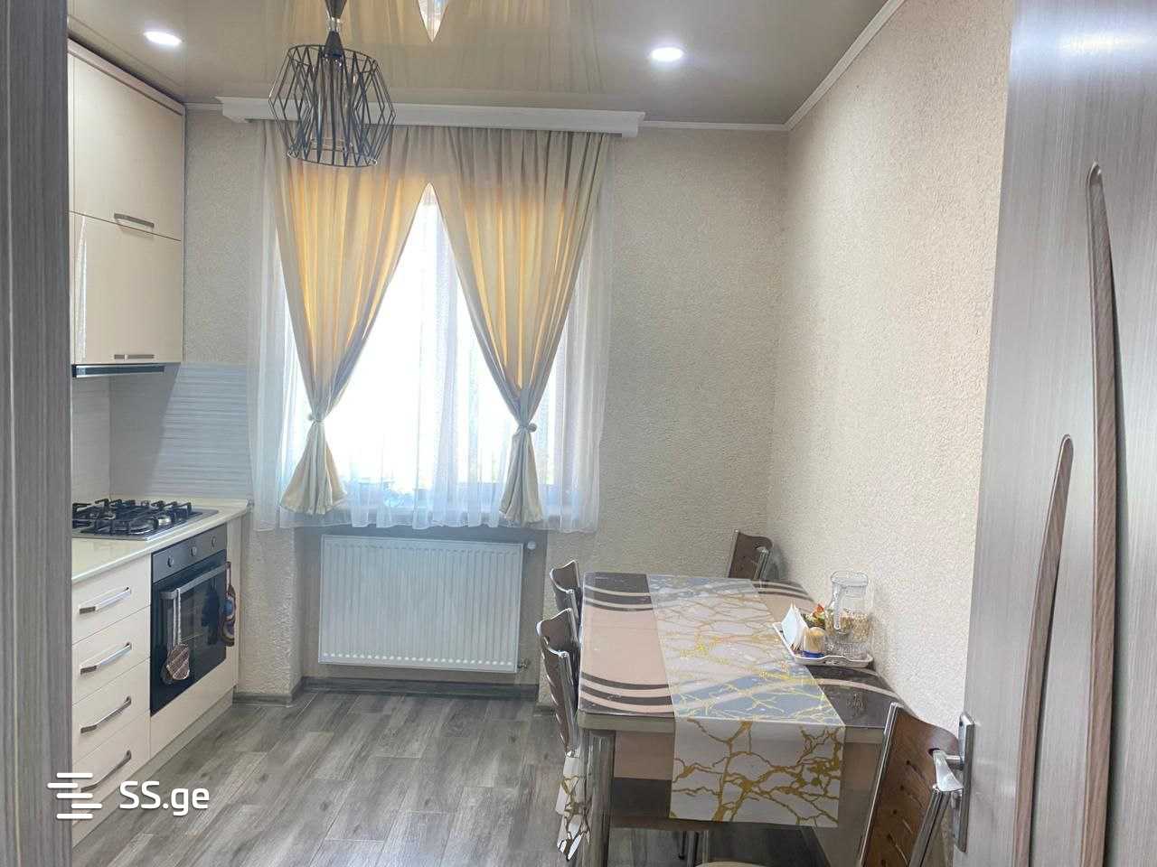3 Room Flat For Sale view 4