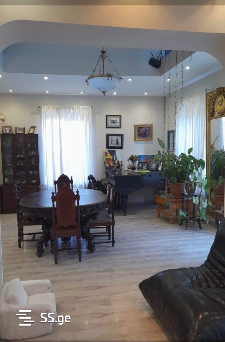 11 Room Private House For Sale view 4
